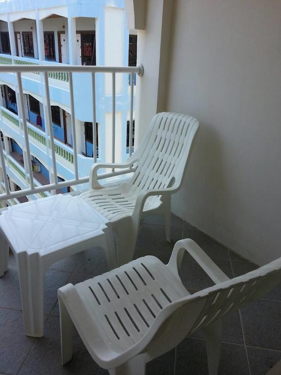 Safe House Hostel Patong Bilik gambar